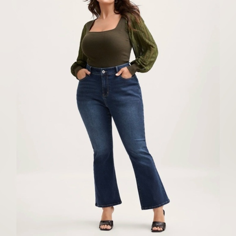 NWT Bloomchic women’s bootcut jeans size women’s plus size 28